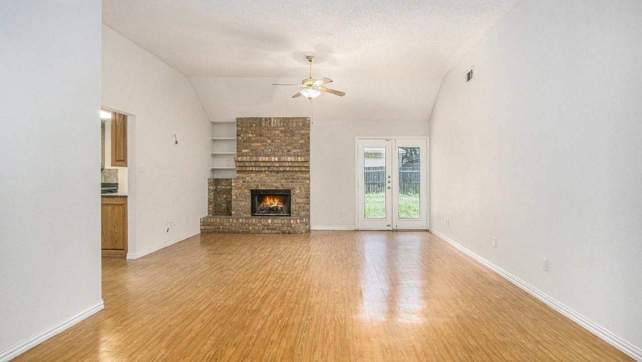 6908 Bentley Ave - Photo 6 of 26