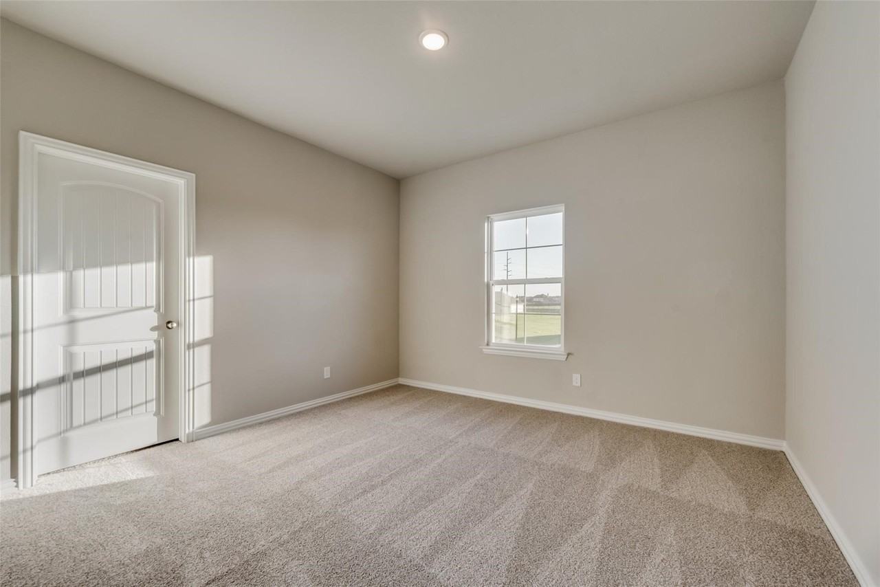 107 Yampa Ct - Photo 7 of 19