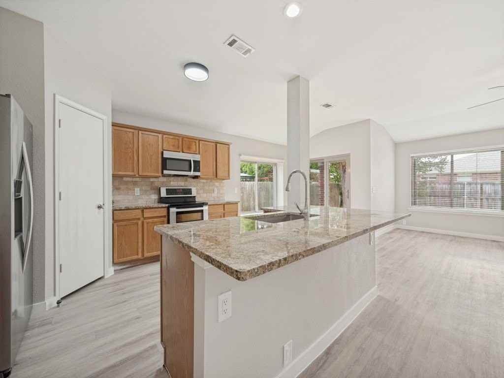 2428 Breanna Way - Photo 7 of 25