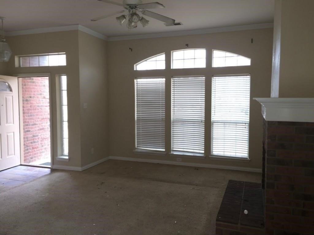 900 E Buffalo St - Photo 5 of 14