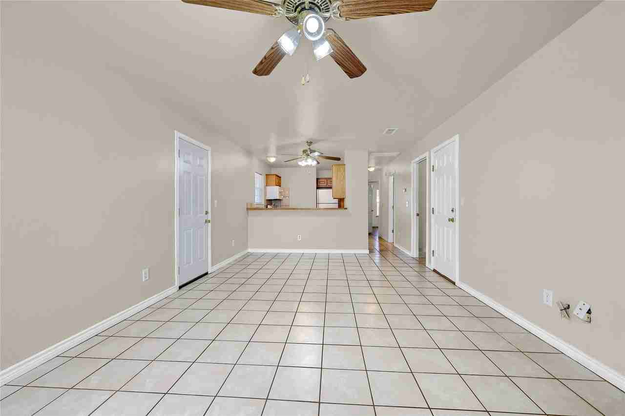 1025 Rice St #102 - Photo 4 of 20