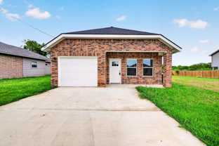 4607 Spencer St - Photo 1 of 1