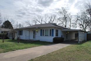 2604 W Johnson St - Photo 1 of 1