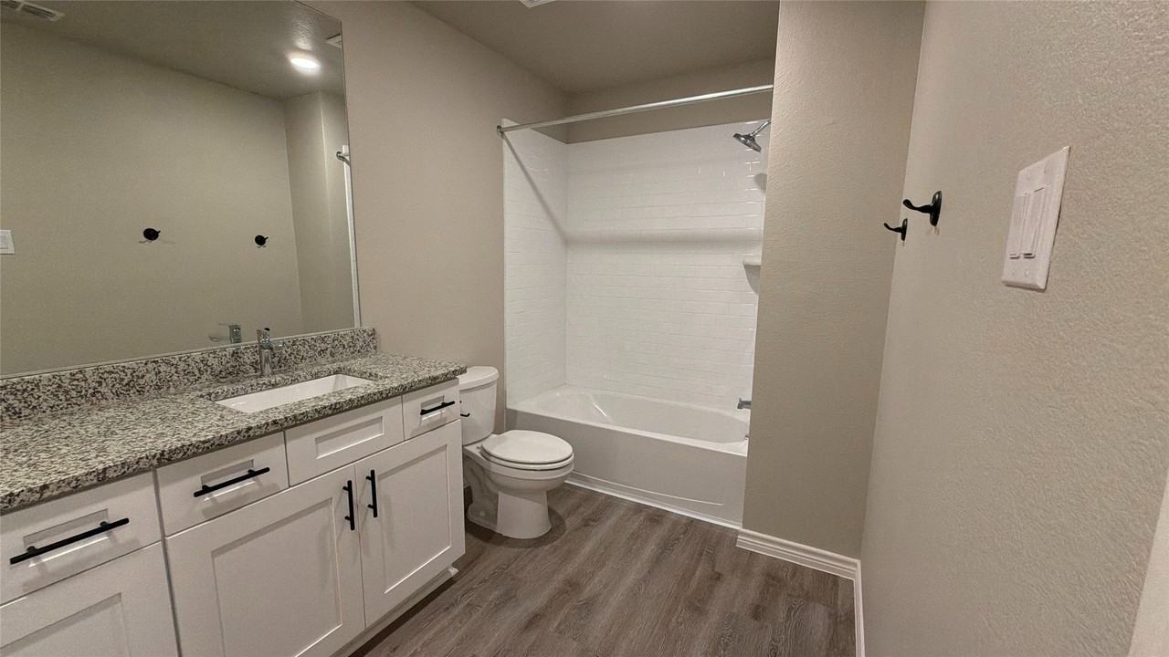 1929 Woodlawn Way #98 - Photo 7 of 16