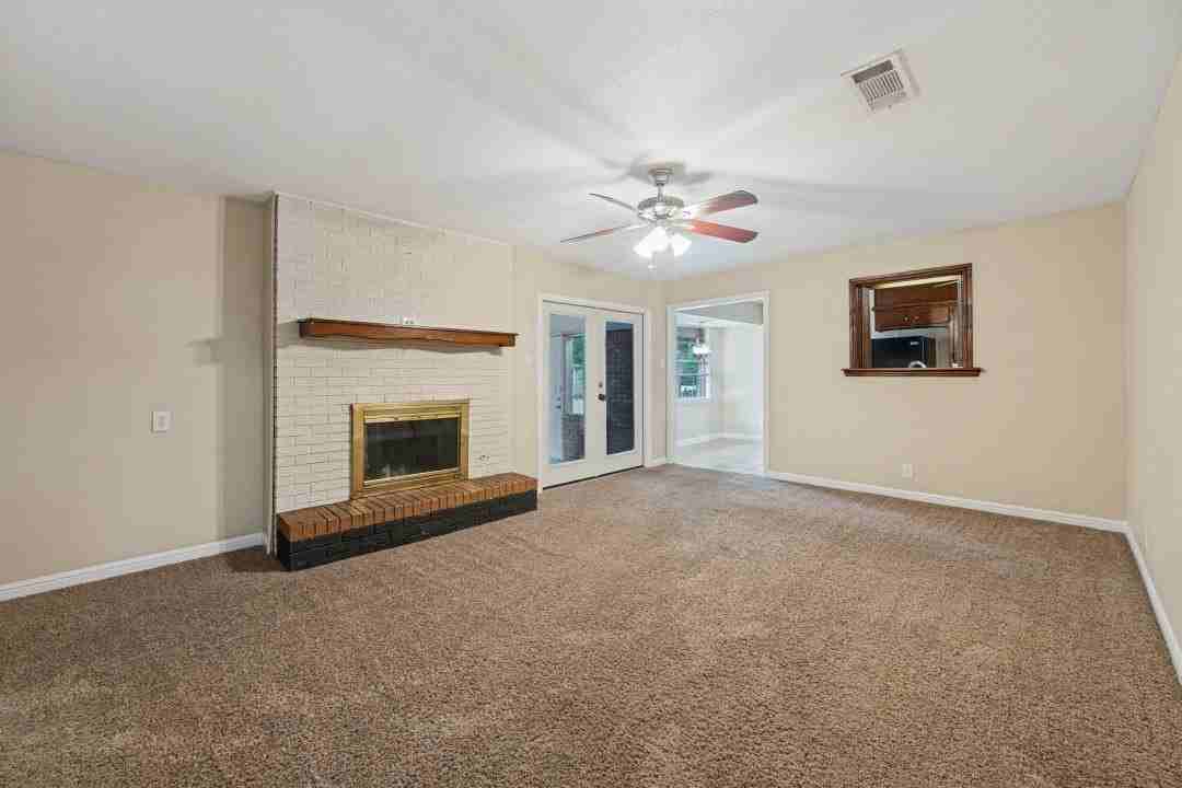 4221 Ashmore Dr - Photo 2 of 12