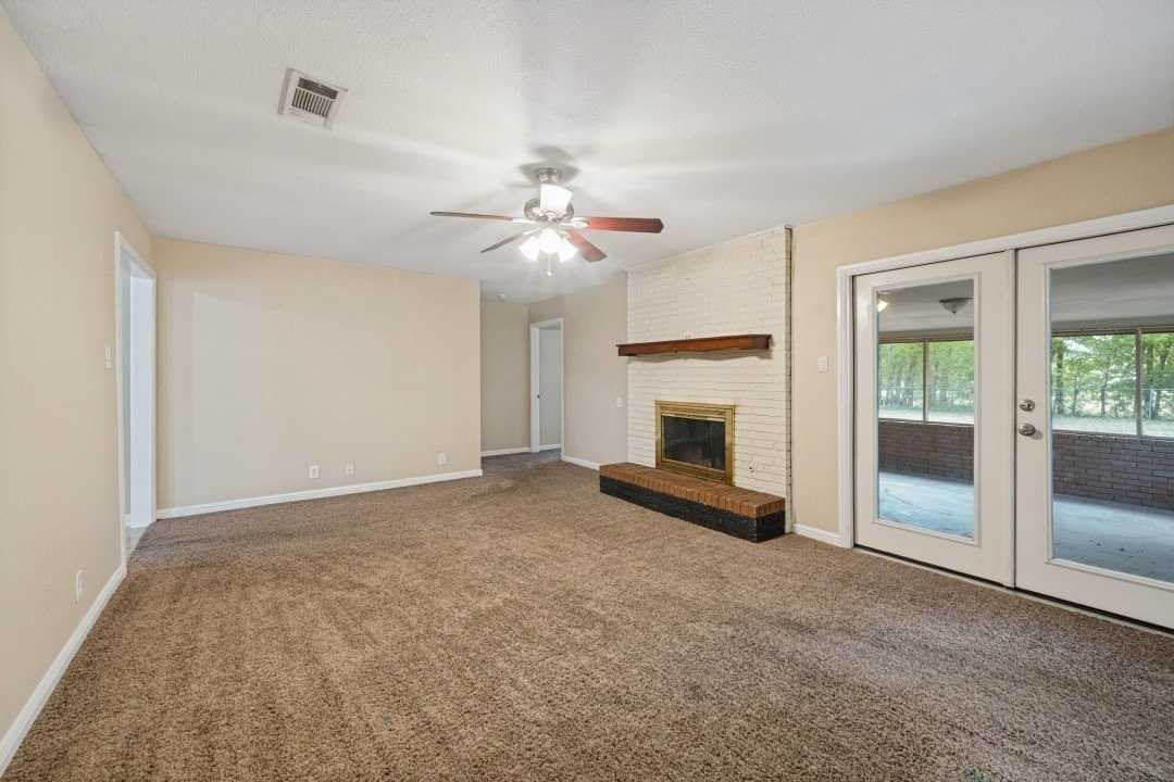 4221 Ashmore Dr - Photo 3 of 12