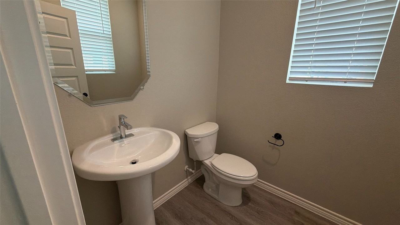 2029 Woodlawn Way #85 - Photo 2 of 15