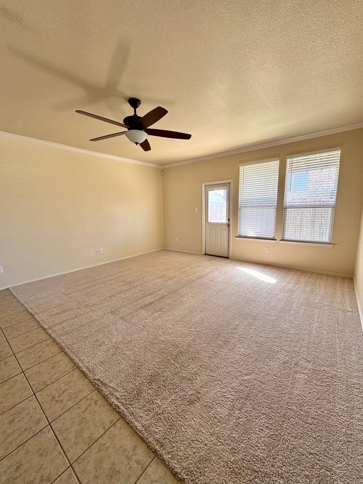429 Mariscal Pl - Photo 7 of 14
