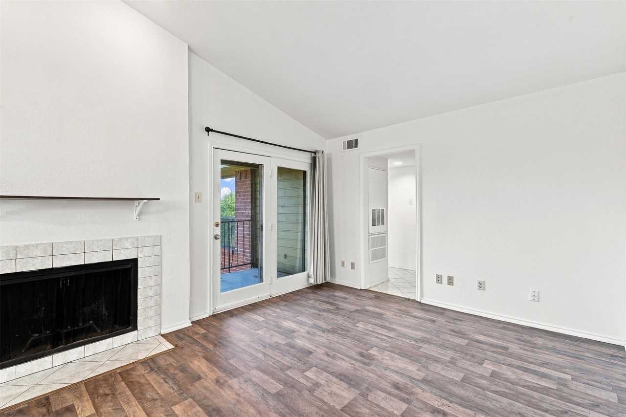 5909 Lake Hubbard Pkwy #215 - Photo 4 of 21