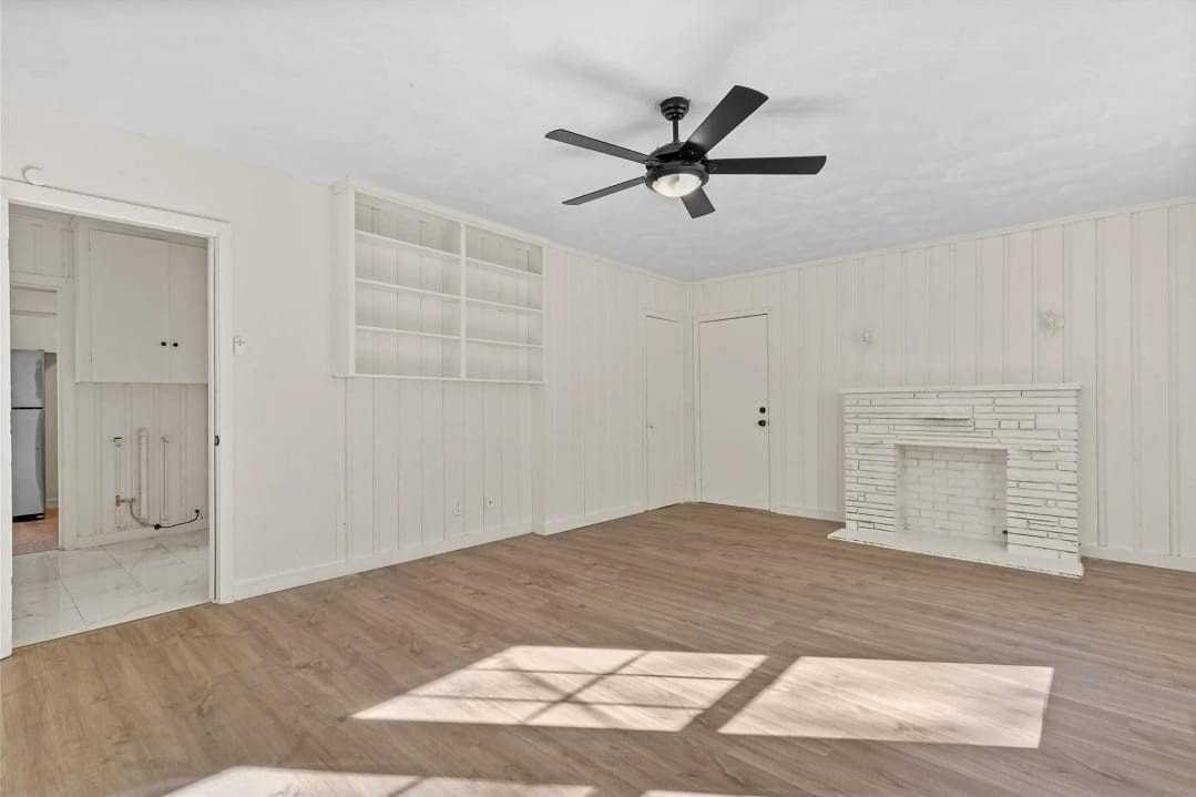 6630 Overlook Dr - Photo 2 of 6