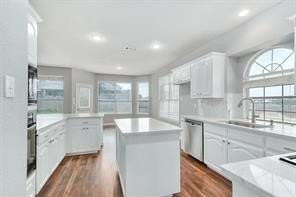 7822 Corona Ct - Photo 3 of 13