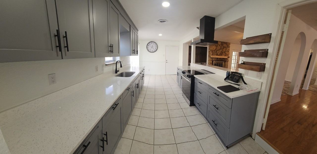 1806 Goliad Dr - Photo 2 of 3