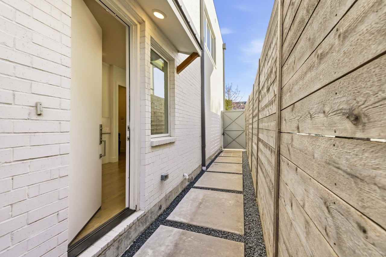 4827 Newmore Ave - Photo 3 of 40