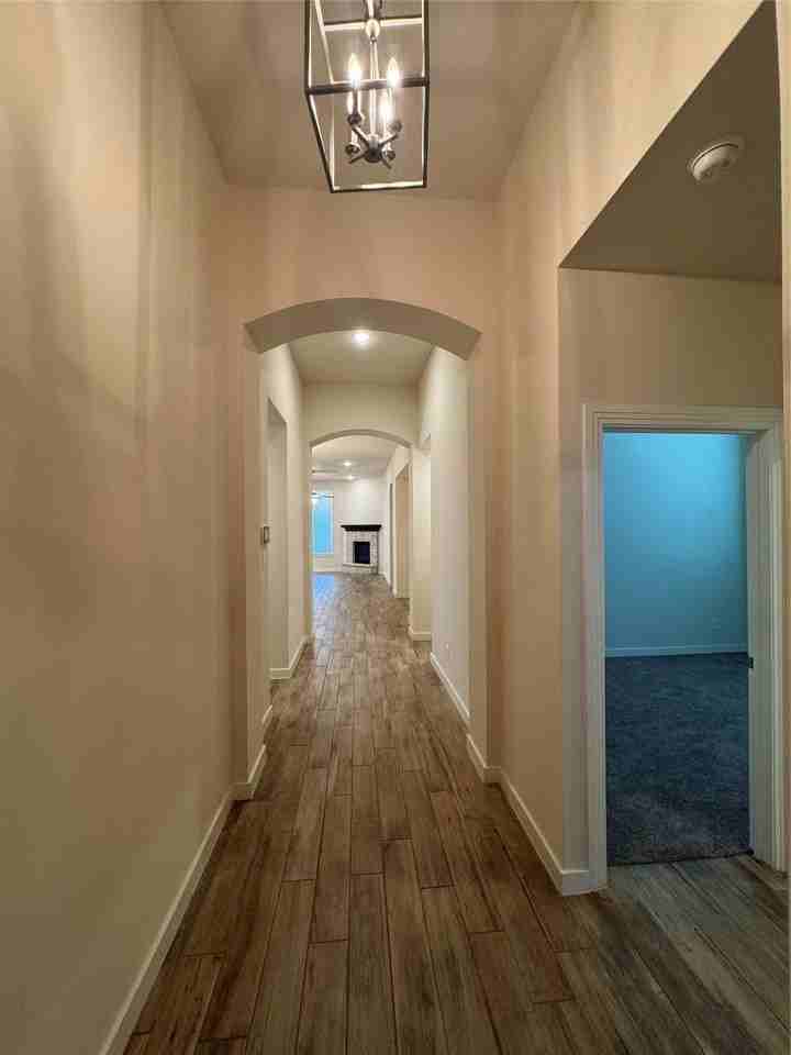 504 Evergreen Rd - Photo 2 of 24