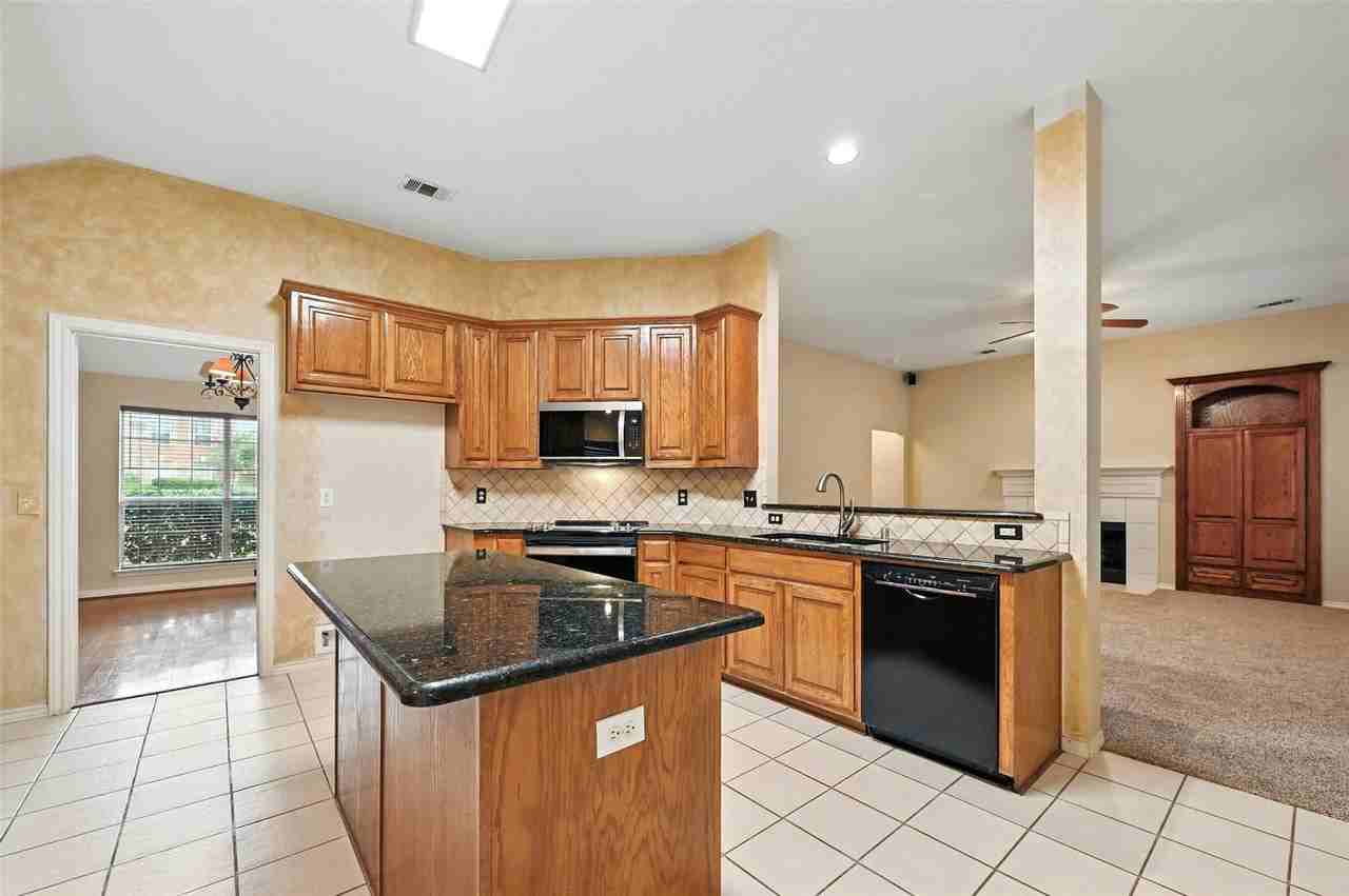 2504 Indian Paint Dr - Photo 4 of 26