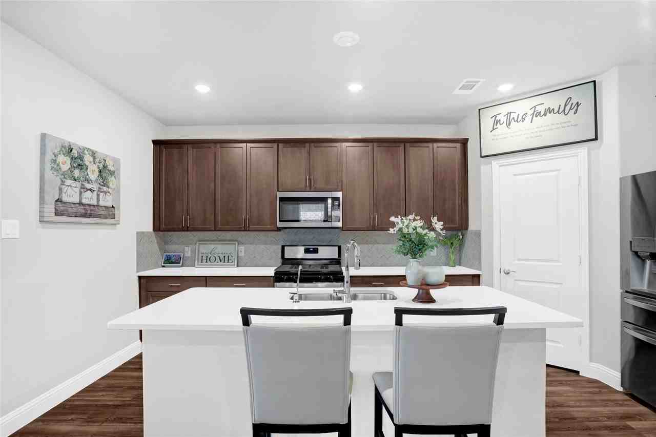 1254 Green Timber Dr - Photo 6 of 28