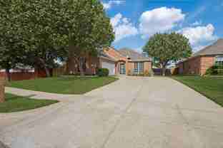 608 Mesa Ridge Ct - Photo 1 of 1