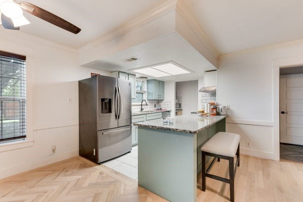 920 Meadowdale Dr - Photo 6 of 31
