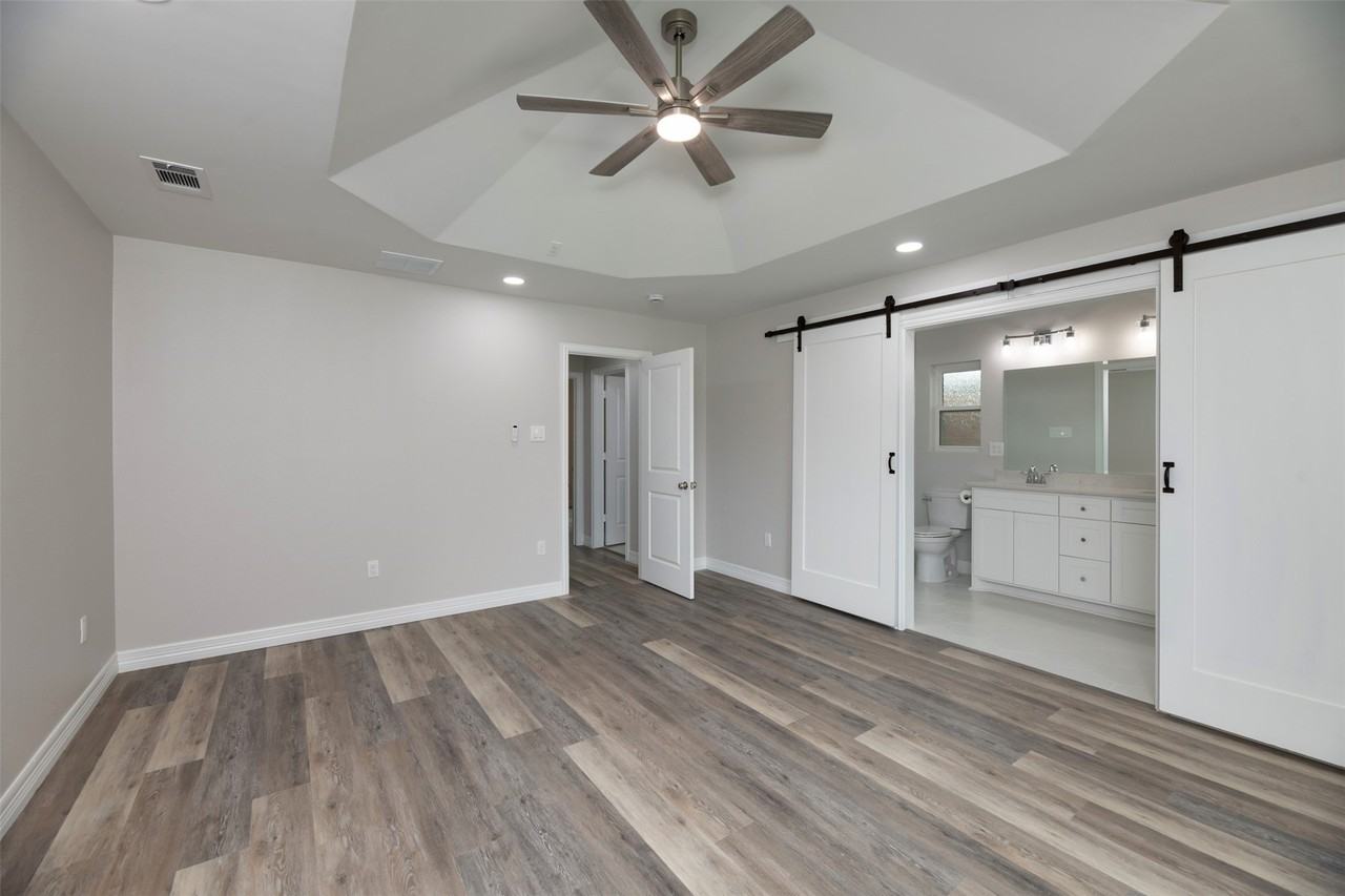 314 Sixpence Ln - Photo 6 of 17