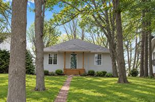 featured image of 333 N Devon Ave #1