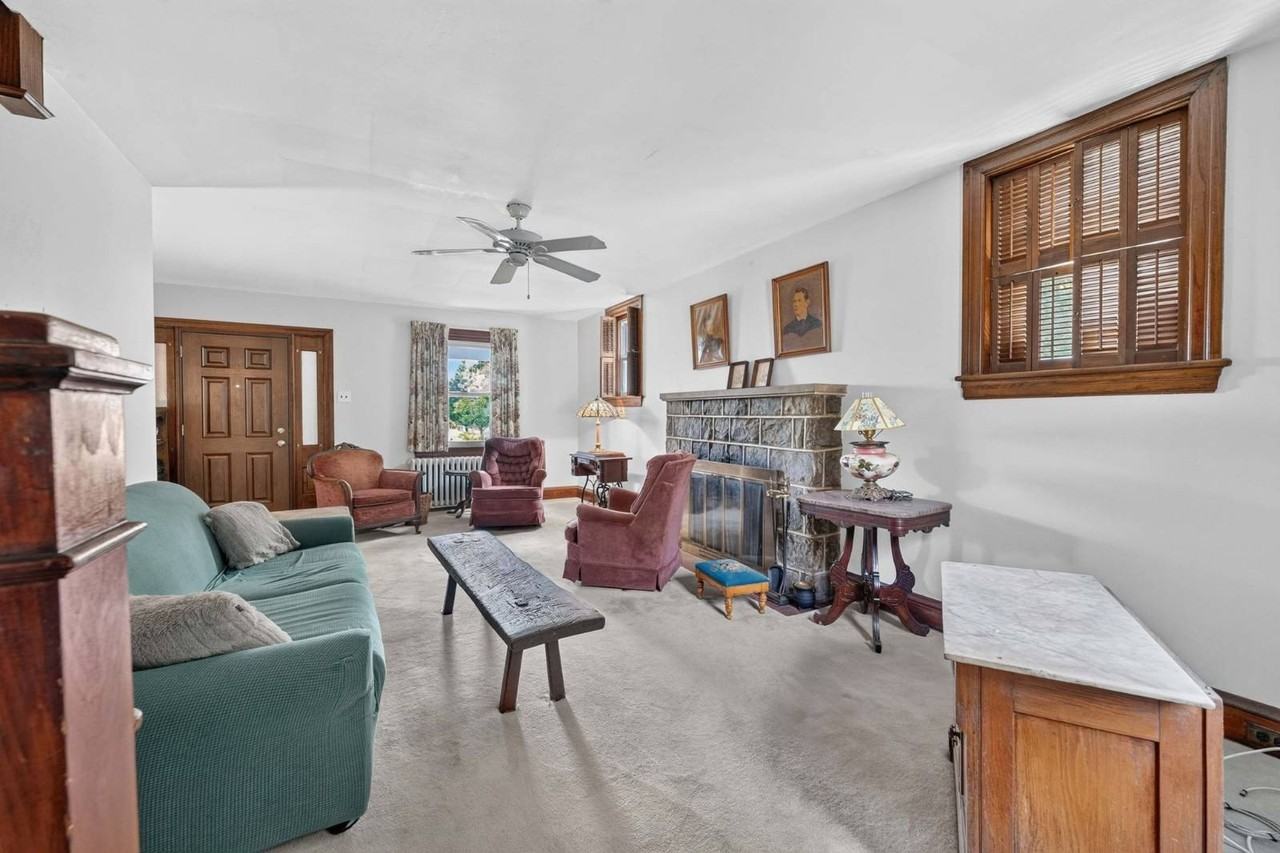 1715 Skippack Pike - Photo 6 of 35