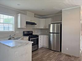 featured image of 604 W 9th St Trlr B #604B9