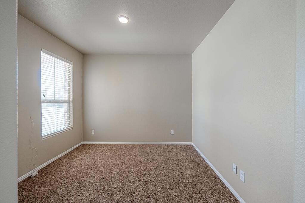7216 Brooks Ranch Rd - Photo 7 of 42