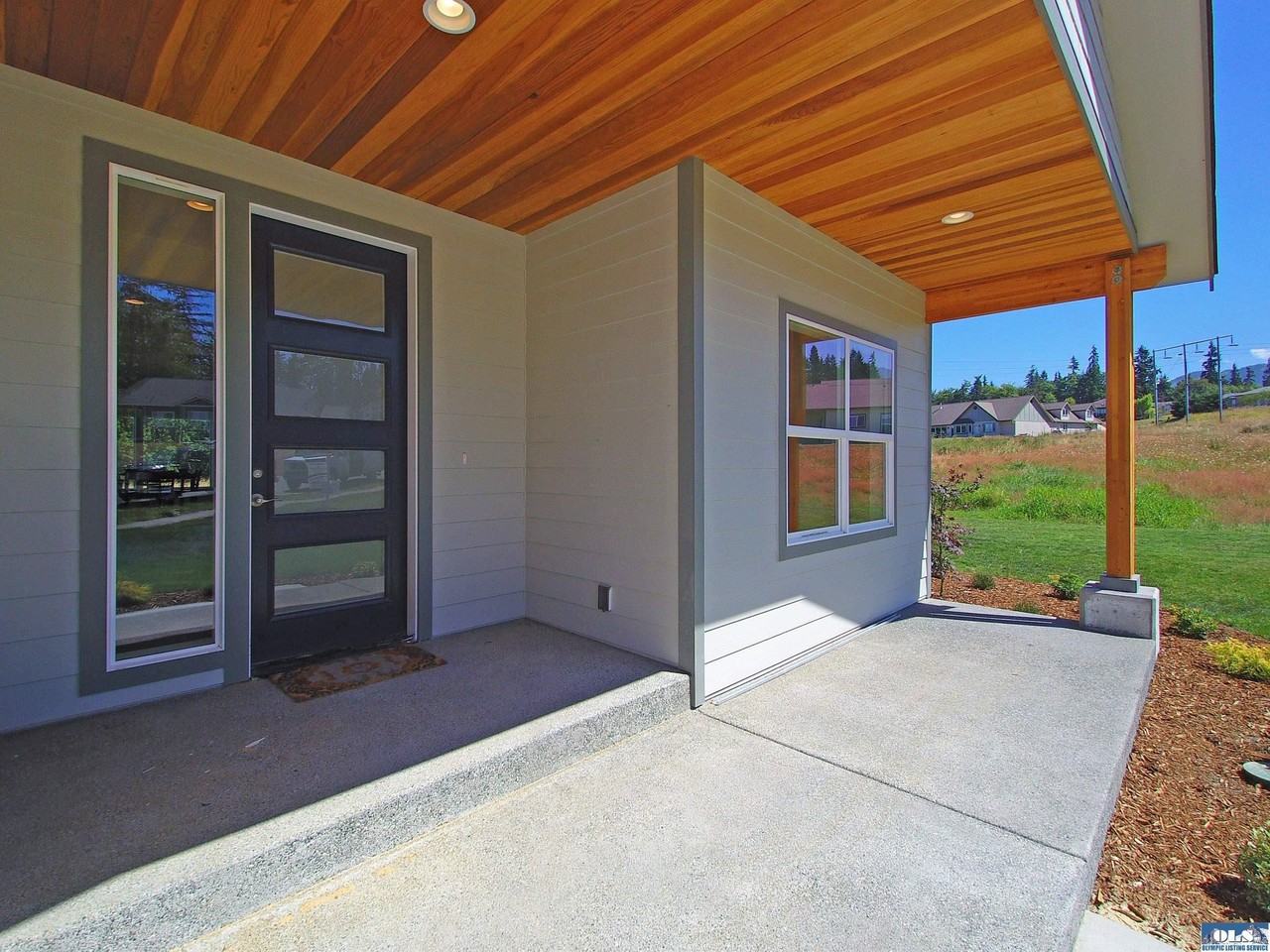 1406 Morning Ct - Photo 2 of 25