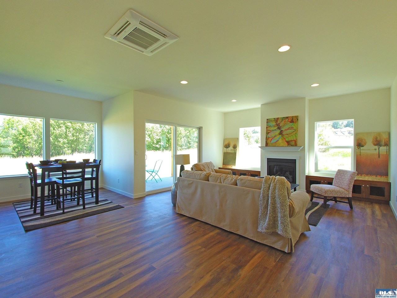 1406 Morning Ct - Photo 5 of 25