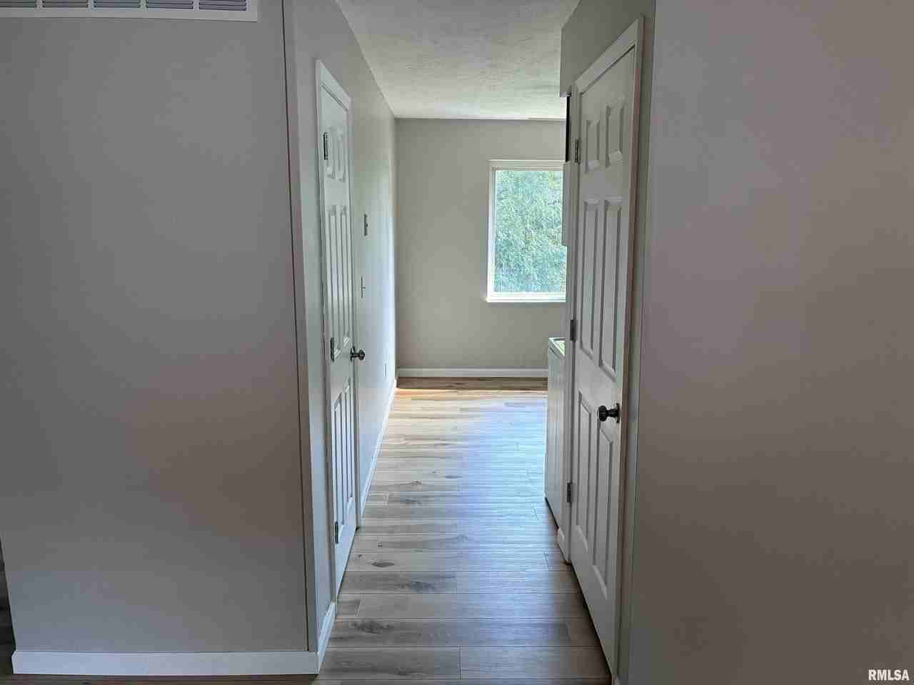 30 Sundowner Ln - Photo 4 of 13