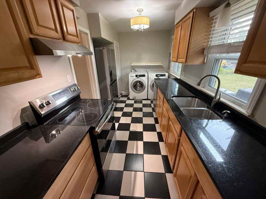 1729 Beverly St - Photo 4 of 8