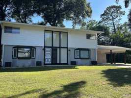 featured image of 243 Euclid St