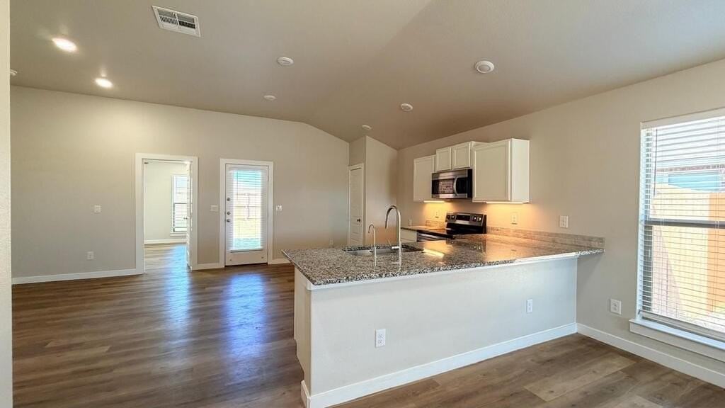 6009 Monahans Rd - Photo 5 of 28