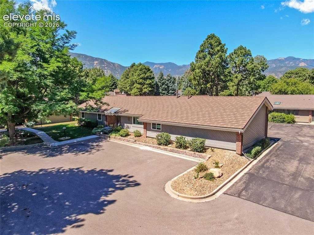 2760 Fox Grove Ct - Photo 4 of 45
