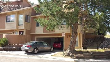 featured image of 420 Autumn Ridge Cir #D