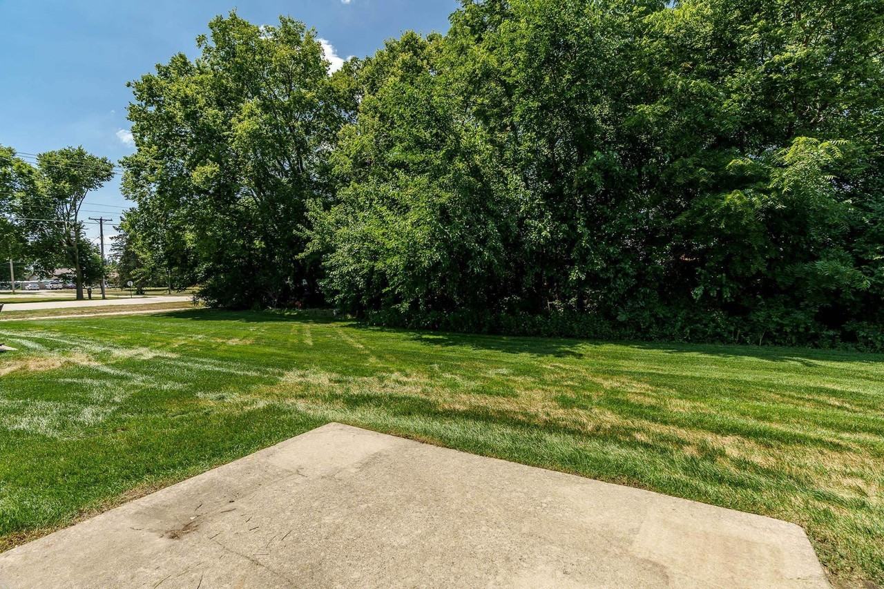9006 Leicester Way - Photo 3 of 28