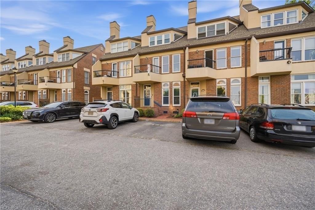 155 Crawford Pkwy #28 - Photo 3 of 34