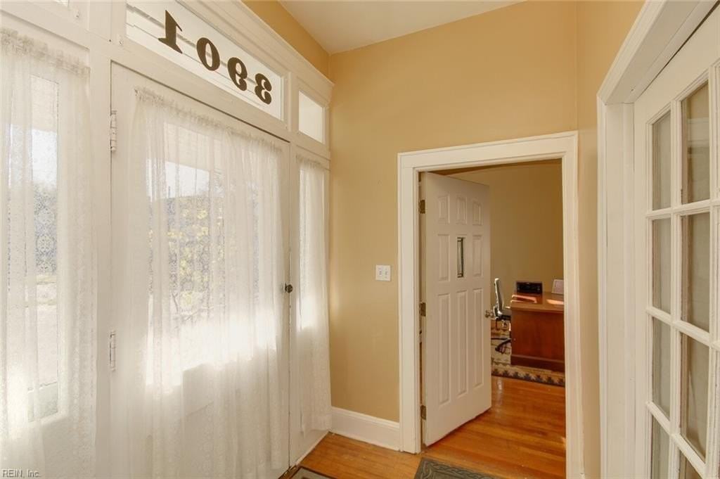 3901 Newport Ave #1A - Photo 5 of 21