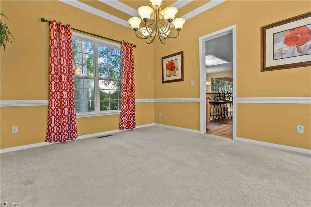 13468 Whippingham Pkwy - Photo 7 of 38
