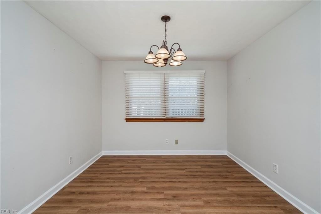 2504 Beaufort Ave - Photo 6 of 32