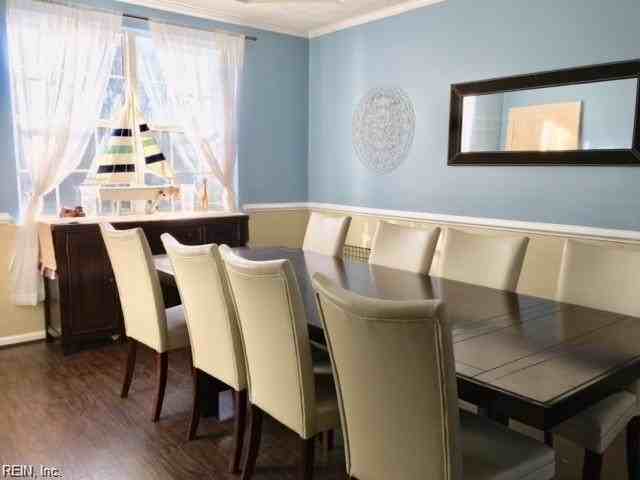 2544 Penshurst Way - Photo 4 of 14
