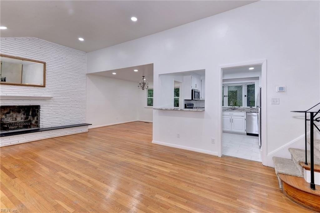 309 Corbin Dr - Photo 5 of 33