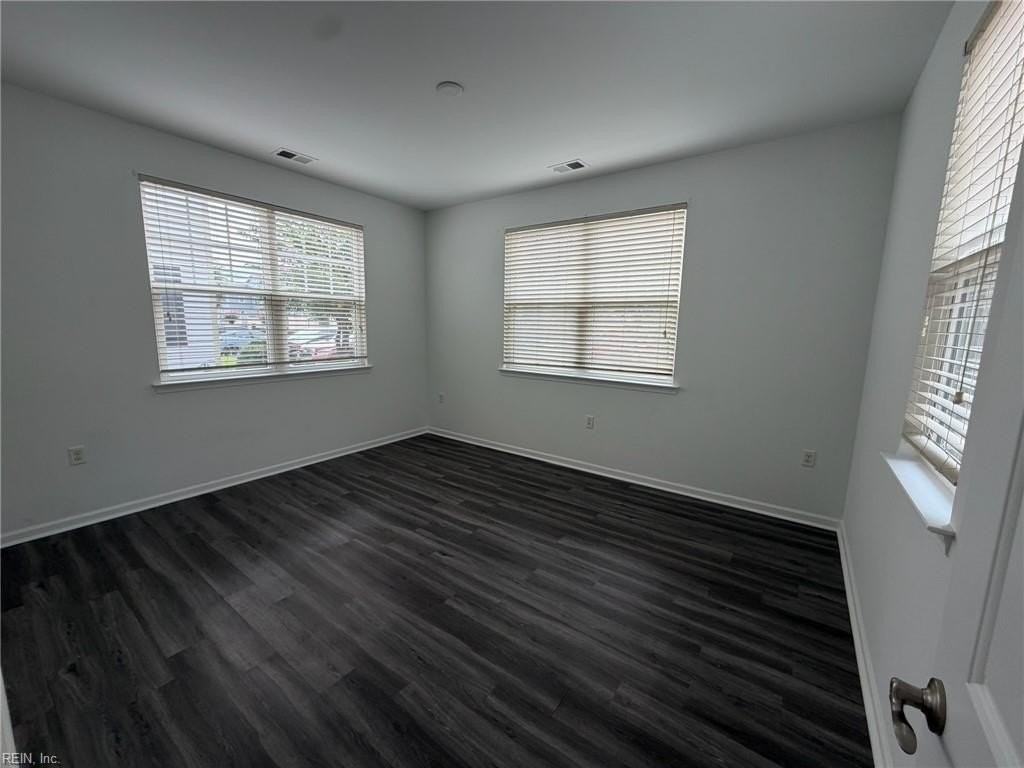 1418 Rollesby Way - Photo 4 of 16