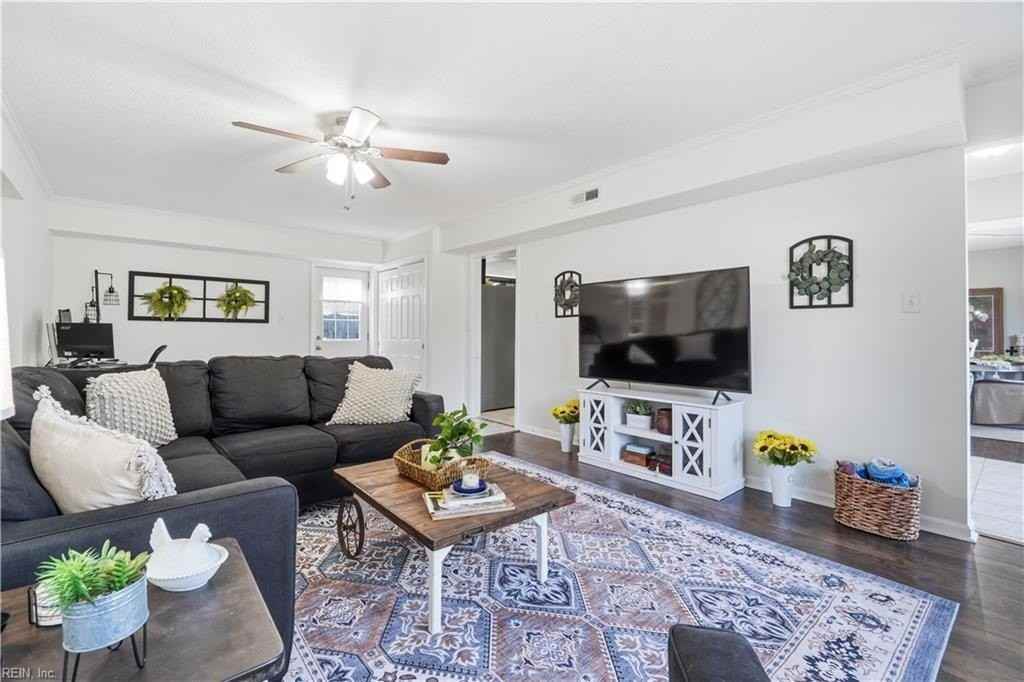 1648 Ashton Dr - Photo 6 of 38
