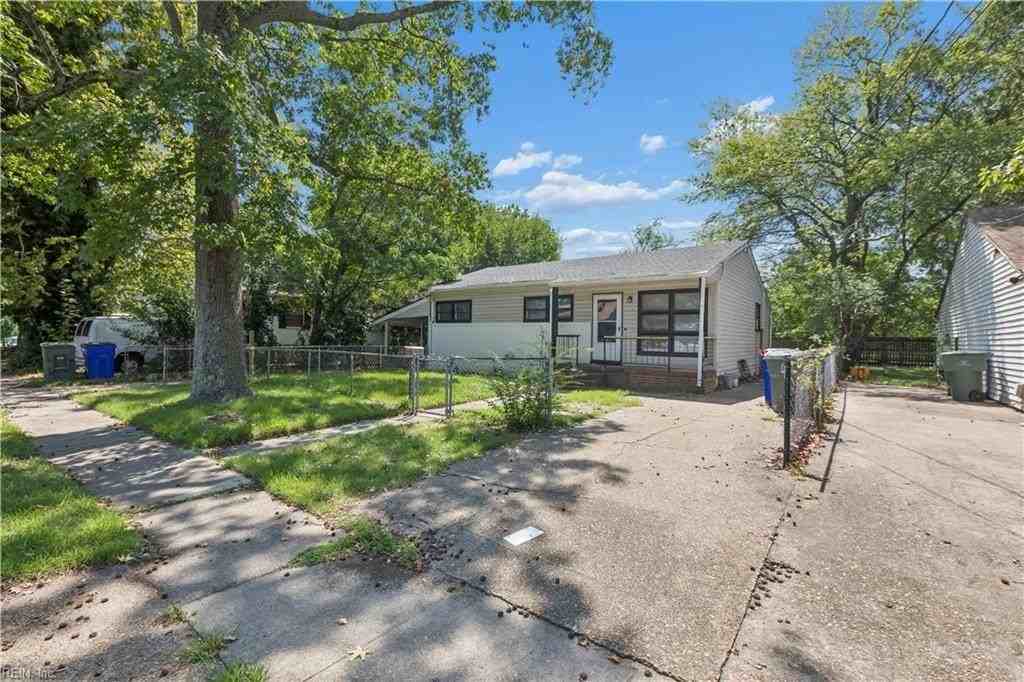 211 Woodview Ave #A - Photo 2 of 20