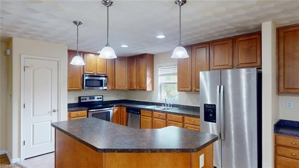 5565 Taylors Walke Ln - Photo 6 of 27