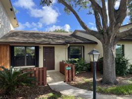 featured image of 8094 Se Villa Cir