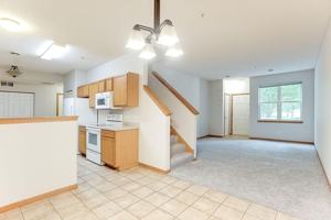featured image of 5040 Holly Ln N #3