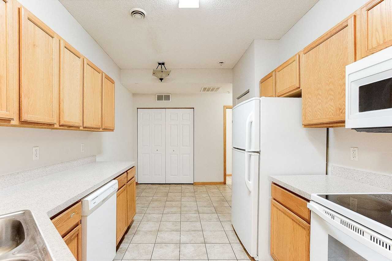 5040 Holly Ln N #3 - Photo 4 of 27