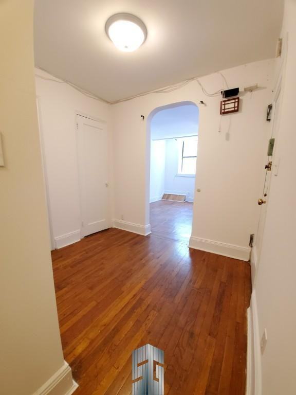 4 Saint James Pl - Photo 3 of 10